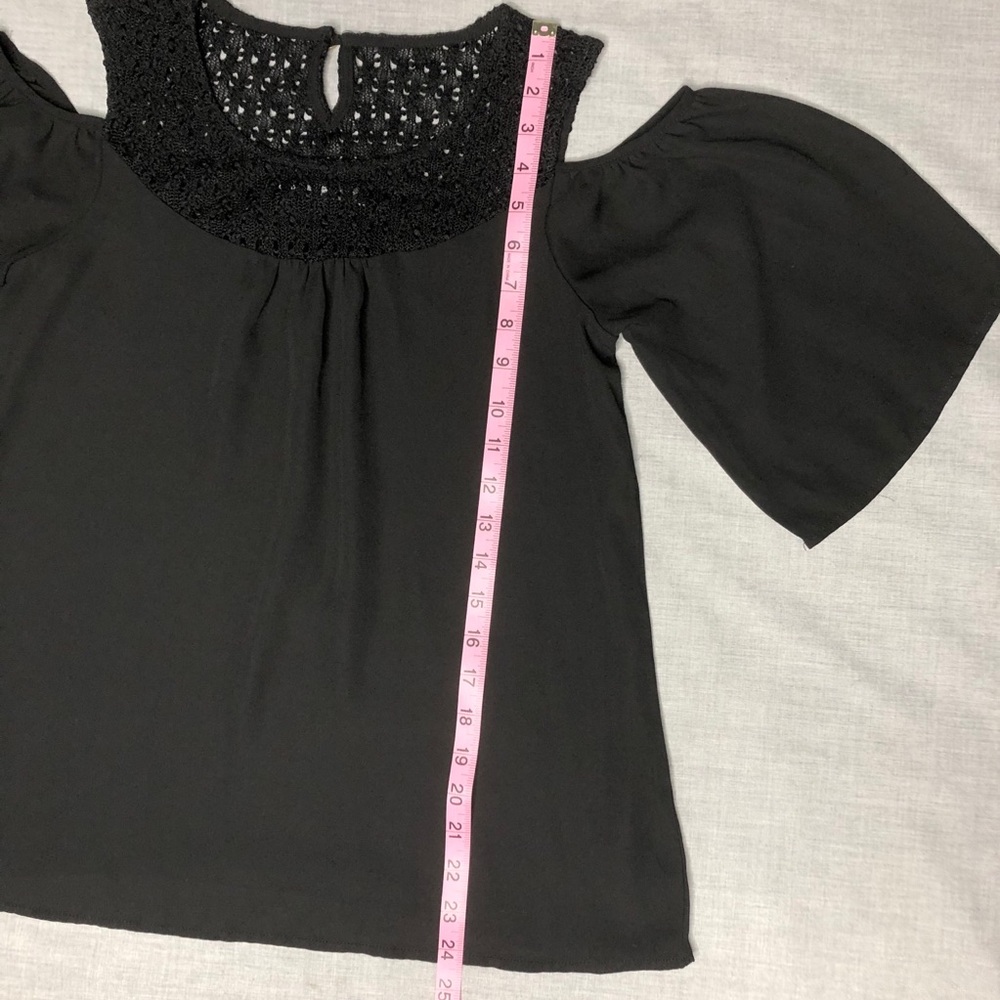 Black Cold Shoulder Crochet Top